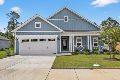 152 Coburn Ct, Hampstead, NC 28443