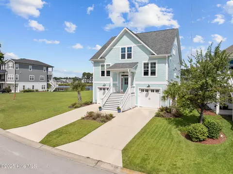 361 Summerhouse Dr, Holly Ridge, NC 28445