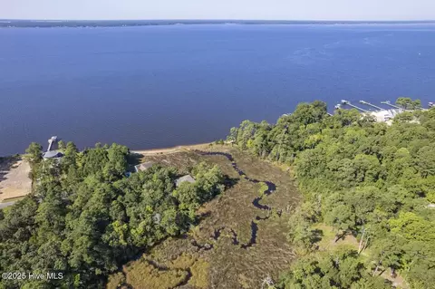 436 Indian Bluff Dr, Minnesott Beach, NC 28510