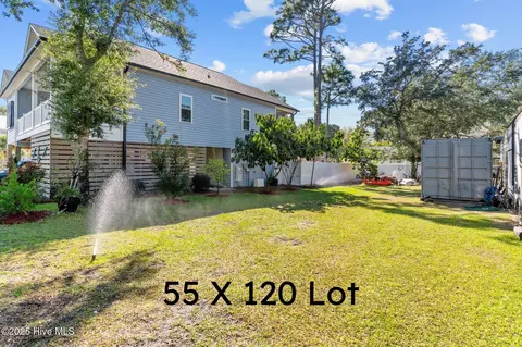 209 NE 55th St, Oak Island, NC 28465