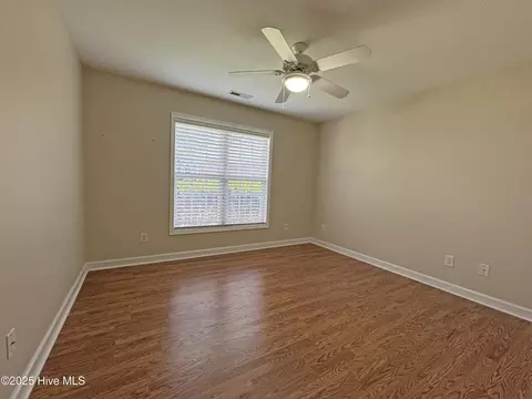 Bedroom - 690 Pinehurst Trace Dr, Pinehurst, NC 28374 photo 2 of 5