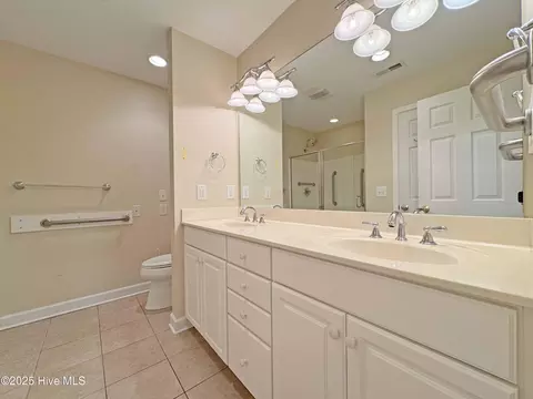 Bath - 690 Pinehurst Trace Dr, Pinehurst, NC 28374 photo 2 of 2