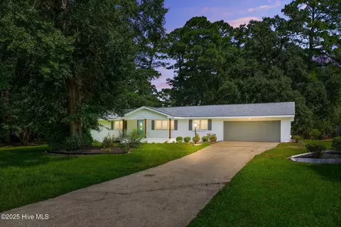 616 Ridge Dr, Goldsboro, NC 27530