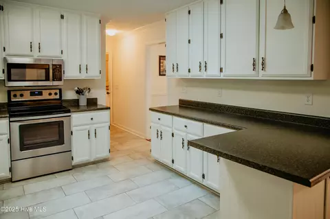 Kitchen - 145 Westchester Cir, Pinehurst, NC 28374 photo 3 of 4