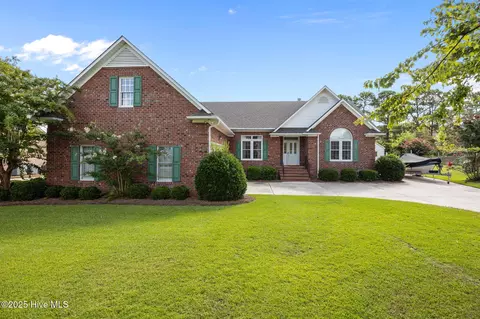 906 Runaway Bay, Trent Woods, NC 28562