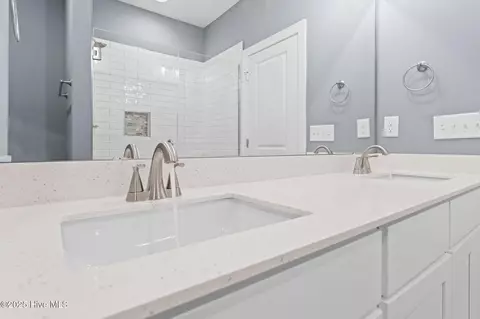 Bath - 1996 E Boiling Spring Rd, Southport, NC 28461 photo 1 of 6