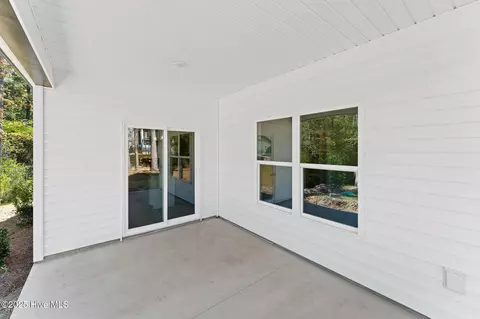 Exterior - 1996 E Boiling Spring Rd, Southport, NC 28461 photo 3 of 4