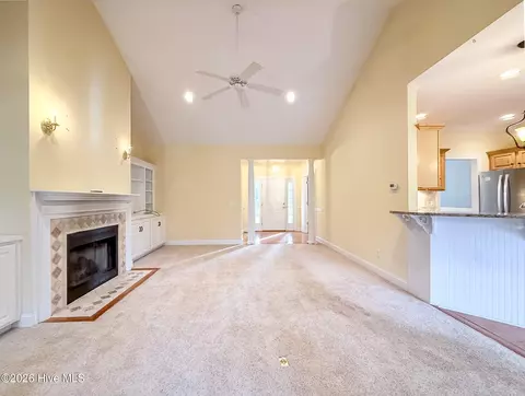 Living - 2 Troy Ct, Pinehurst, NC 28374 photo 3 of 4