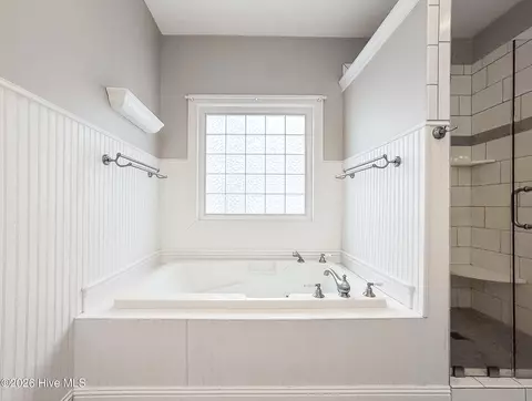 Bath - 2 Troy Ct, Pinehurst, NC 28374 photo 4 of 4