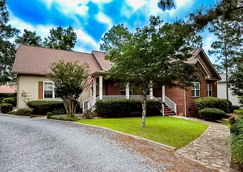 Exterior - 2 Troy Ct, Pinehurst, NC 28374 photo 1 of 12