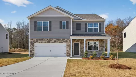 1091 Shoreline Dr, Vass, NC 28394