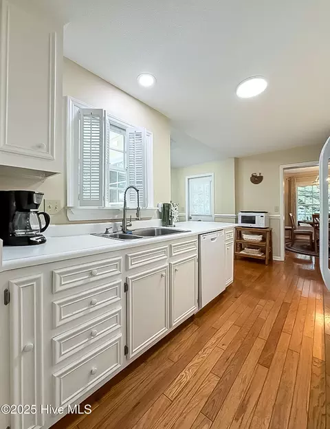 Kitchen - 140 Lost Tree Rd, Pinehurst, NC 28374 photo 3 of 4