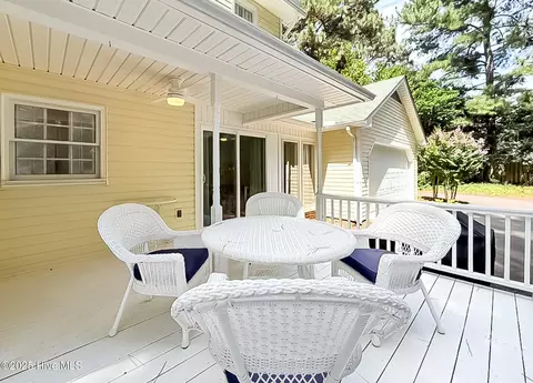 Exterior - 140 Lost Tree Rd, Pinehurst, NC 28374 photo 11 of 15