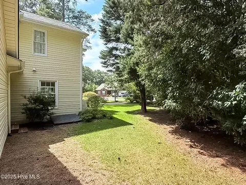 Exterior - 140 Lost Tree Rd, Pinehurst, NC 28374 photo 7 of 15