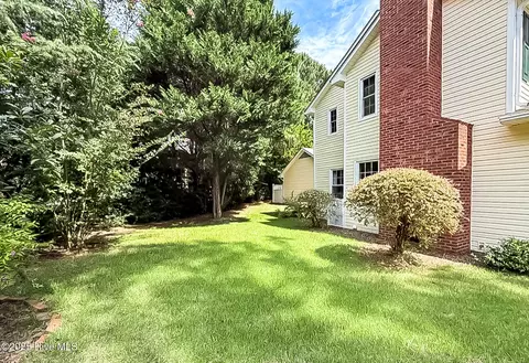 Exterior - 140 Lost Tree Rd, Pinehurst, NC 28374 photo 6 of 15