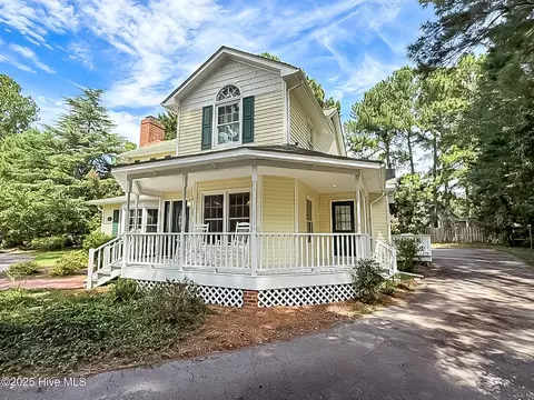 Exterior - 140 Lost Tree Rd, Pinehurst, NC 28374 photo 3 of 15