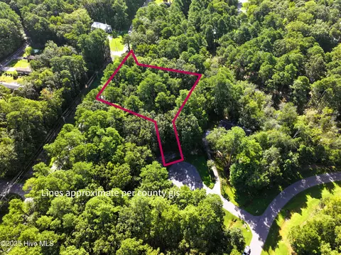 13 Broad River Ct, Hertford, NC 27944