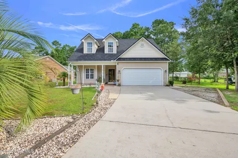 9372 Lyn Marie Dr NE, Leland, NC 28451