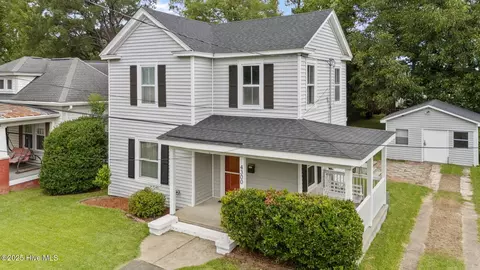 4300 Belcher St, Farmville, NC 27828