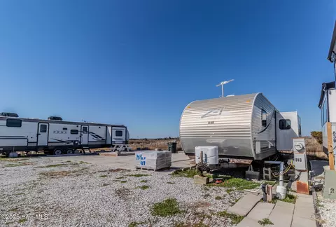 84 Mullet St, North Topsail Beach, NC 28460