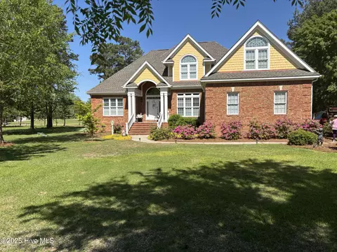 136 Pilot House Dr, Wallace, NC 28466