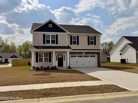 228 Watercress Ln, Raeford, NC 28376