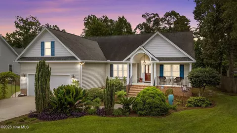 232 Venturi Dr, New Bern, NC 28560