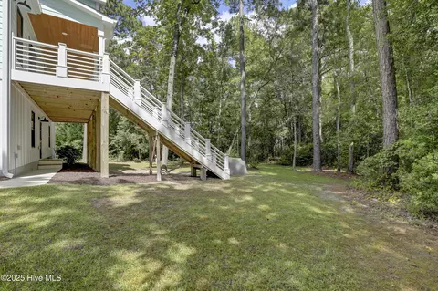 Exterior - 118 Canvasback Pt, Hampstead, NC 28443 photo 6 of 11