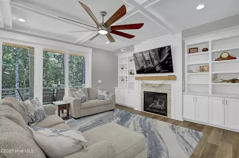 Living - 118 Canvasback Pt, Hampstead, NC 28443 photo 1 of 1