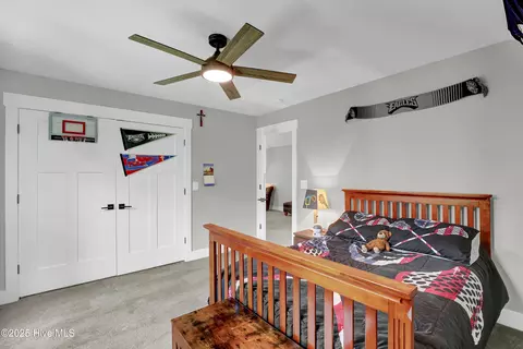 Bedroom - 118 Canvasback Pt, Hampstead, NC 28443 photo 7 of 9
