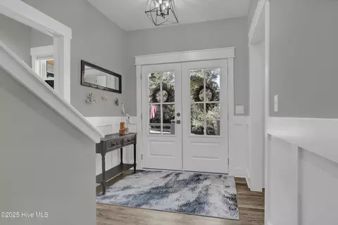 Entry Way - 118 Canvasback Pt, Hampstead, NC 28443 photo 1 of 2