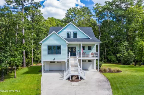 118 Canvasback Pt, Hampstead, NC 28443
