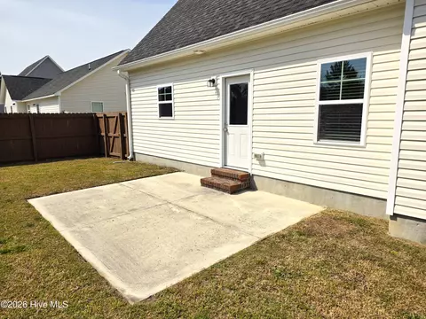 Exterior - 123 Sonia Dr, Hubert, NC 28539 photo 9 of 14