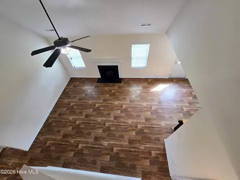 Living - 123 Sonia Dr, Hubert, NC 28539 photo 6 of 6