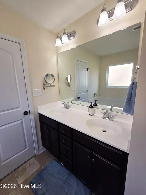 Bath - 123 Sonia Dr, Hubert, NC 28539 photo 2 of 8