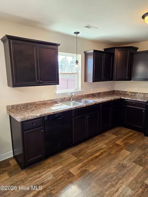 Kitchen - 123 Sonia Dr, Hubert, NC 28539 photo 3 of 4