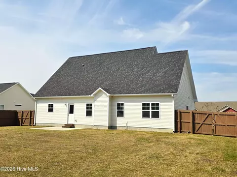 Exterior - 123 Sonia Dr, Hubert, NC 28539 photo 8 of 14