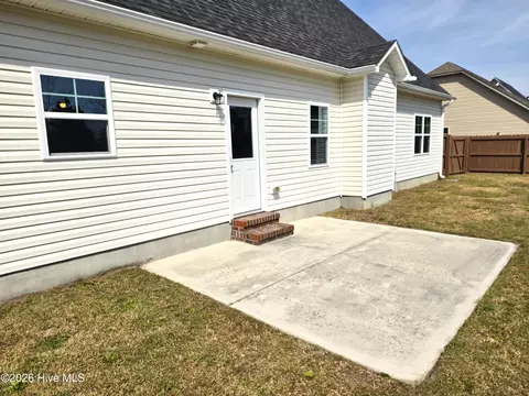 Exterior - 123 Sonia Dr, Hubert, NC 28539 photo 11 of 14