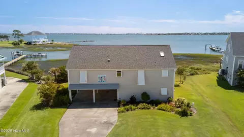 319 Joan Ct, Beaufort, NC 28516