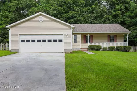 104 Wigeon Rd, Jacksonville, NC 28540