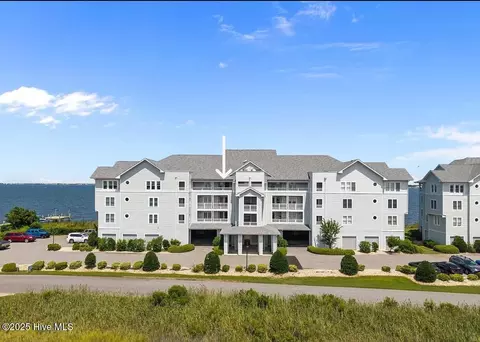 1433 Ballast Point Dr, Manteo, NC 27954