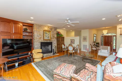22 Airdrie Ct, Pinehurst, NC 28374 photo 9