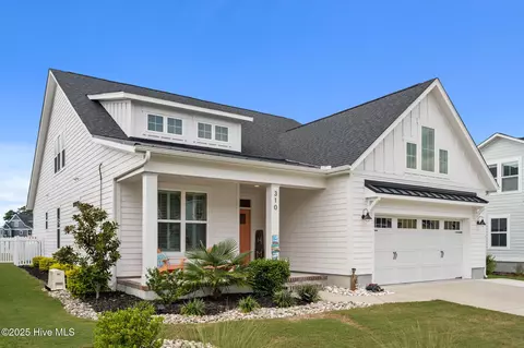 310 Lightning Bug Ln, Holly Ridge, NC 28445