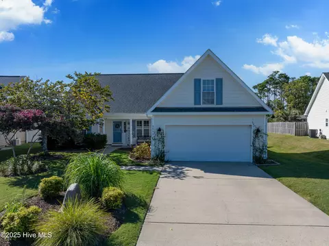 5002 Summerswell Ln, Southport, NC 28461