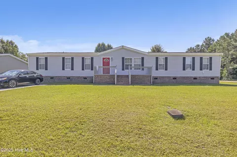 208 Shipmans Pike, Jacksonville, NC 28546