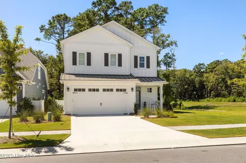 132 Freedom Park Rd, Beaufort, NC 28516