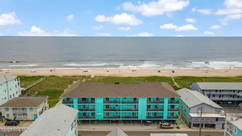418 Carolina Beach Ave N UNIT 3B, Carolina Beach, NC 28428