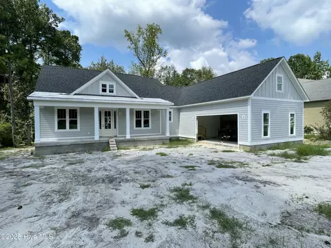 1541 Grandiflora Dr, Leland, NC 28451
