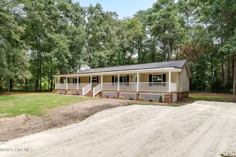 Exterior - 3035 E Darden Rd, Faison, NC 28341 photo 2 of 4