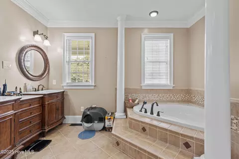 Bath - 9177 Fox Run Rd, Bailey, NC 27807 photo 2 of 5